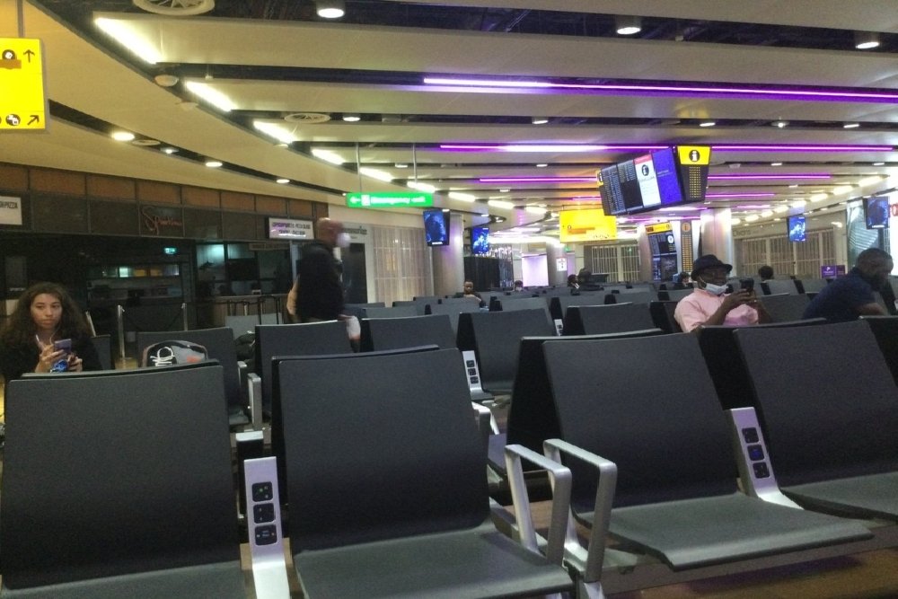 blog-1632605273Departure hall 1.jpg